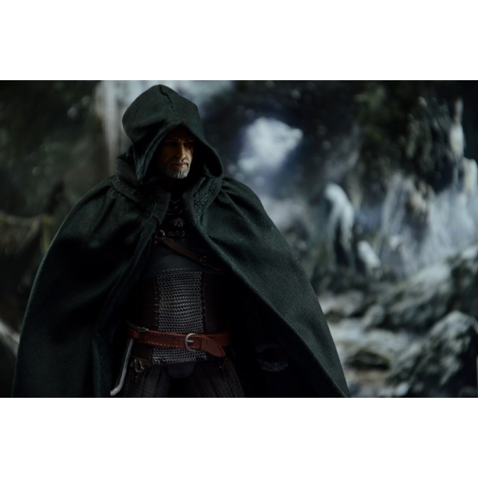 [โปรโมชั่นพิเศษ] Four Knights Mcfarland 23cm Doll มีจําหน่ายเสื้อคลุมมีฮู้ดอเนกประสงค์