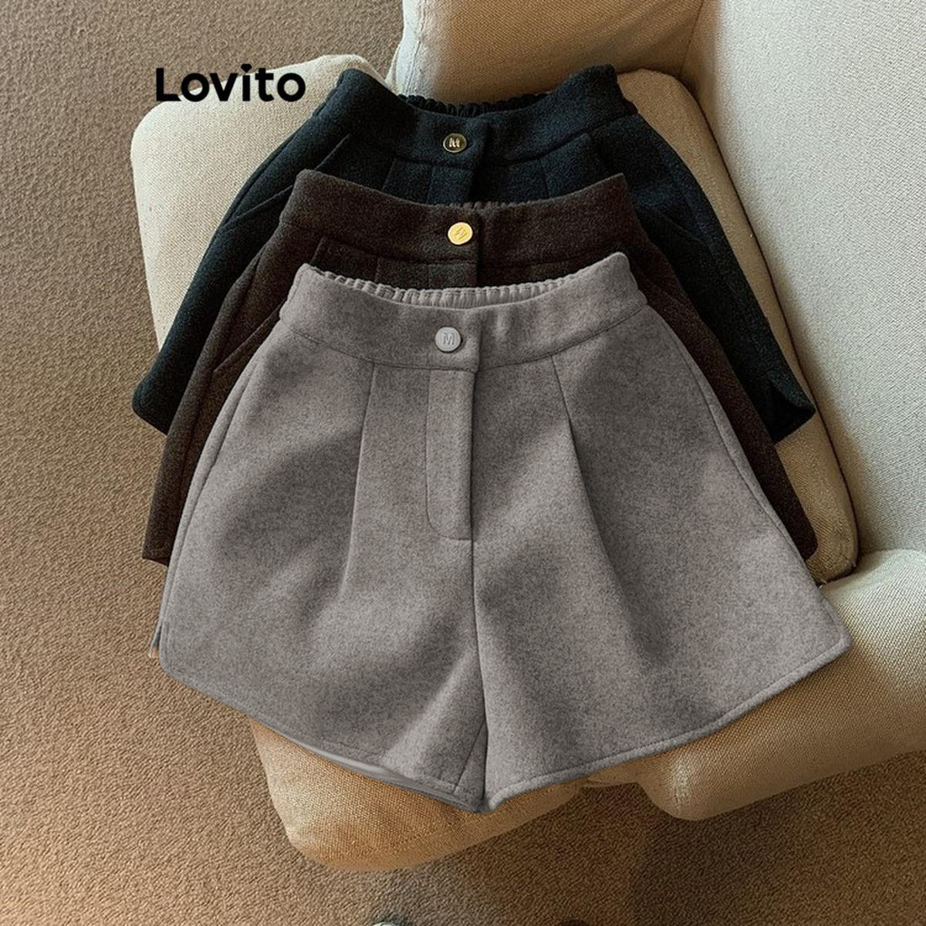 Lovito กางเกงขาสั้นผู้หญิง มีกระดุม สีพื้น สไตล์ลำลอง LNL52157
