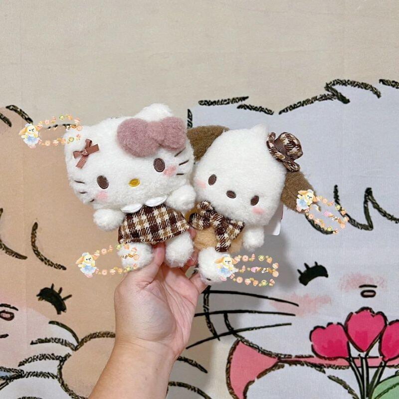 ใหม่ Sanrio Kuromi My Melody Cinnamoroll Mocha Grid ของเล่นตุ๊กตาน่ารักพวงกุญแจยัดไส้นุ่มจี้ของเล่นว