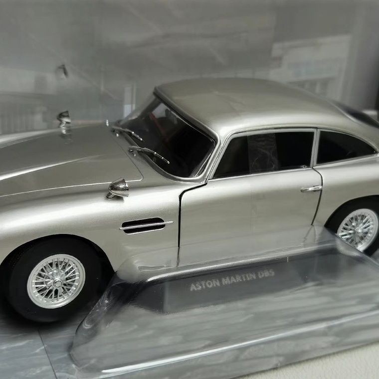 Solid 1/18 Aston Martin DB5 รถโลหะผสม 2 ประตู