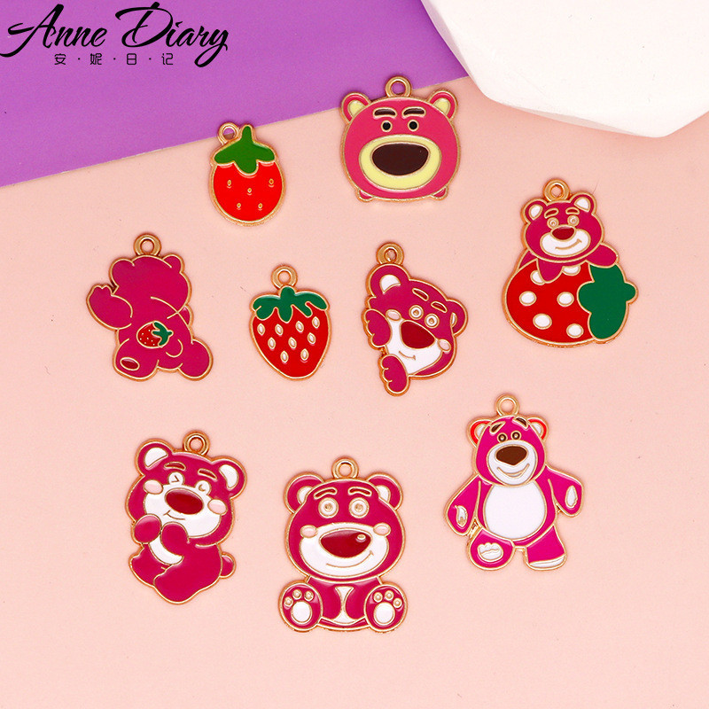 2 ชิ้น/ล็อตการ์ตูนสตรอเบอร์รี่หมีโลหะผสมเคลือบจี้ DIY เครื่องประดับอุปกรณ์เสริม Charms สําหรับผู้หญิง, Key Chain/ต่างหู/สร้อยคอจี้ทําด้วยมือ DIY เครื่องประดับ 113