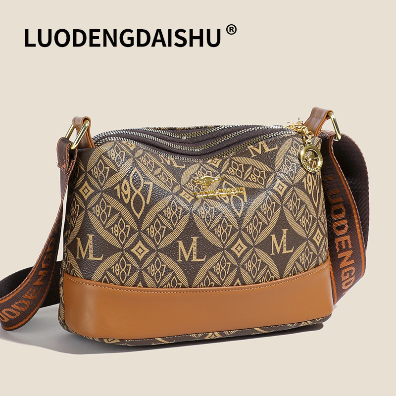 แฟชั่นกระเป๋าสะพายข้าง 2025 สไตล์ใหม่ยุโรปอเมริกันย้อนยุคกระเป๋าสี่เหลี่ยมเล็กหญิงฟรีแม่กระเป๋าสะพาย