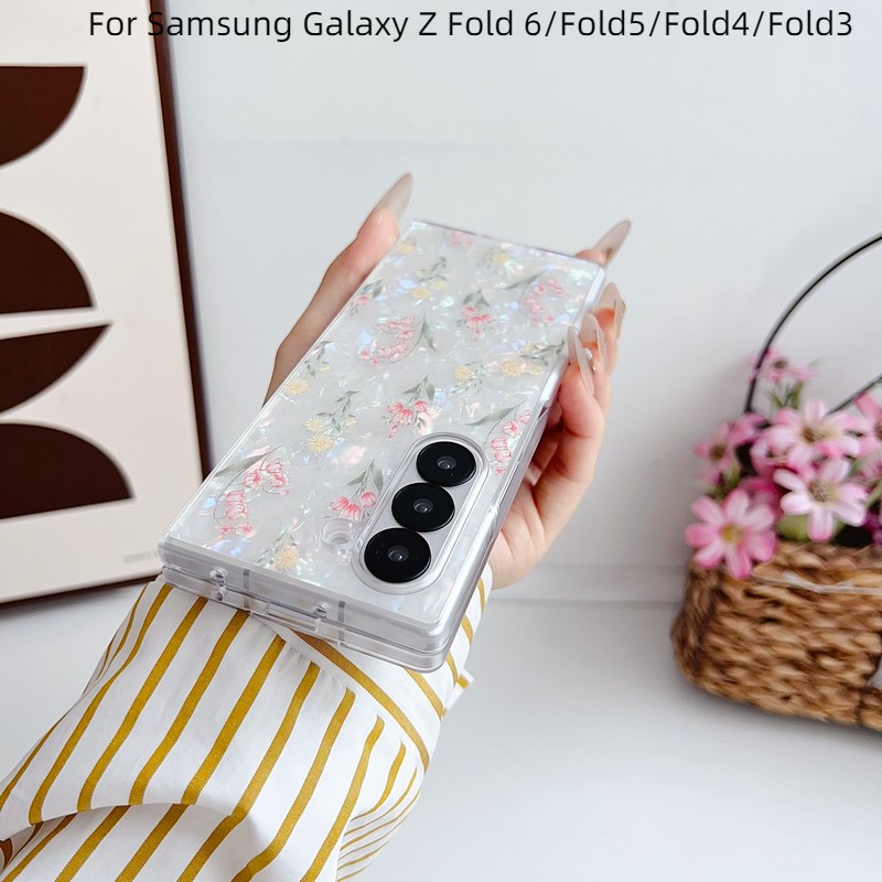 การ์ตูนแมวดําดอกไม้สีชมพูขนาดเล็ก Conch Shell PC Hard Flip Case สําหรับ Samsung Galaxy Z พับ 7 6 5 4 3 5G ฝาครอบโทรศัพท์ปลอกสําหรับ Samsung Galaxy Z Fold7 Fold3 Fold4 Fold5 Fold6