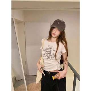 พร้อมส่ง เสื้อยืดผู้หญิง เสื้อยืดสวยๆผู้หญิง เสื้อยืดรัดรูป เสื้อยืดแขนสั้นพิมพ์ลายตัวอักษรแฟชั่นสาวร้อนใหม่ เสื้อครอป