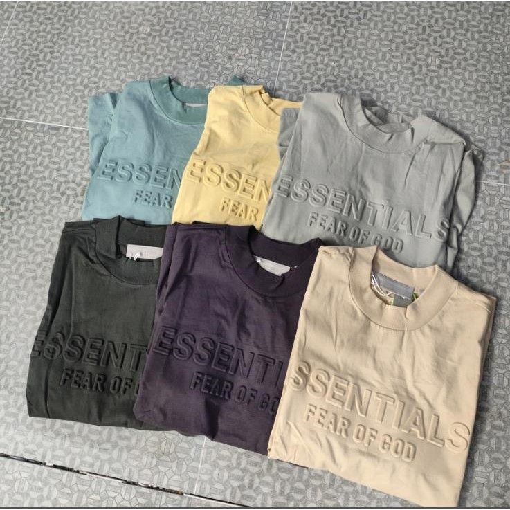 สไตล์ใหม่พร้อมสต็อกผ้าฝ้ายแท้ ESSENTIALS FEAR OF GOD เสื้อยืดแขนสั้นตัวอักษรลายนูน Bump สไตล์ใหม่