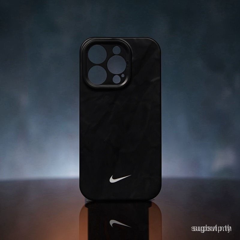 เคสแข็งแฟชั่นสตรีทสวมโลโก้เคสโทรศัพท์เหมาะสําหรับiphone 11promax 15 14 Pro Max 14 plus 12mini 13mini 13 Pro Max 11 Pro Max 11 XR Xs Max 7 8plus Anti-Collision Case