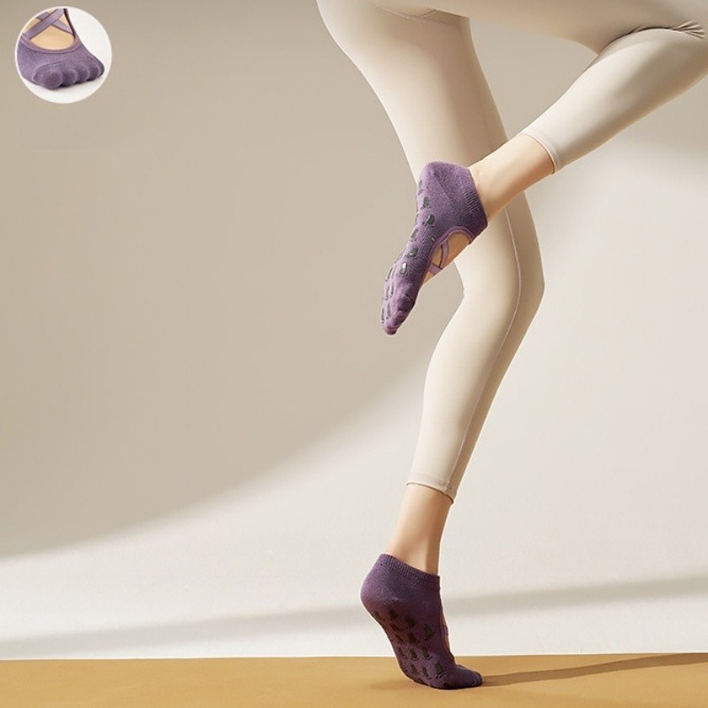 Dualswish Anti Slip ถุงเท้าโยคะระบายอากาศและดูดซับเหงื่อของผู้หญิงมืออาชีพพร้อมสายรัดสั้นสําหรับฝึกซ้อมและถุงเท้าพิลาทิสกันลื่น - รูปที่ 5