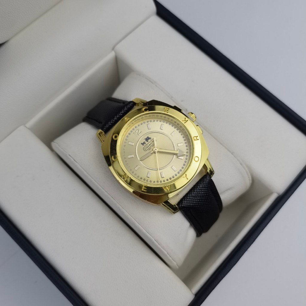 Coach สินค้าใหม่ Ladies Quartz Movement สายหนังแท้ Simple Unique Fashion Trend All-Match Watch