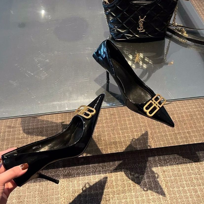 Balenciaga2024 รองเท้าส้นสูงหนัง หัวแหลม สีดํา XORL
