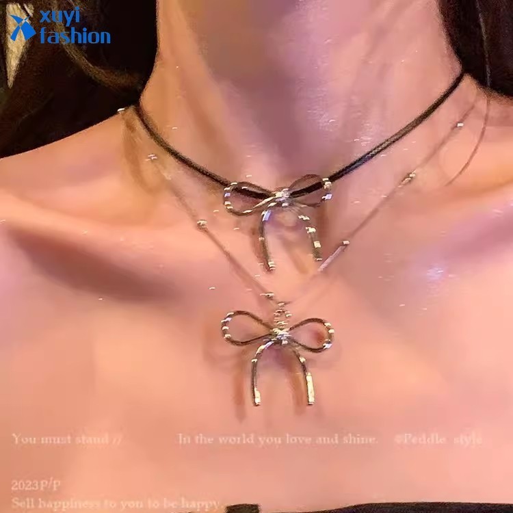 สร้อยคอ โบว์กลวง สําหรับผู้หญิง เชือกหนัง ที่เรียบง่าย สีเงิน สร้อยคอโซ่ เครื่องประดับ