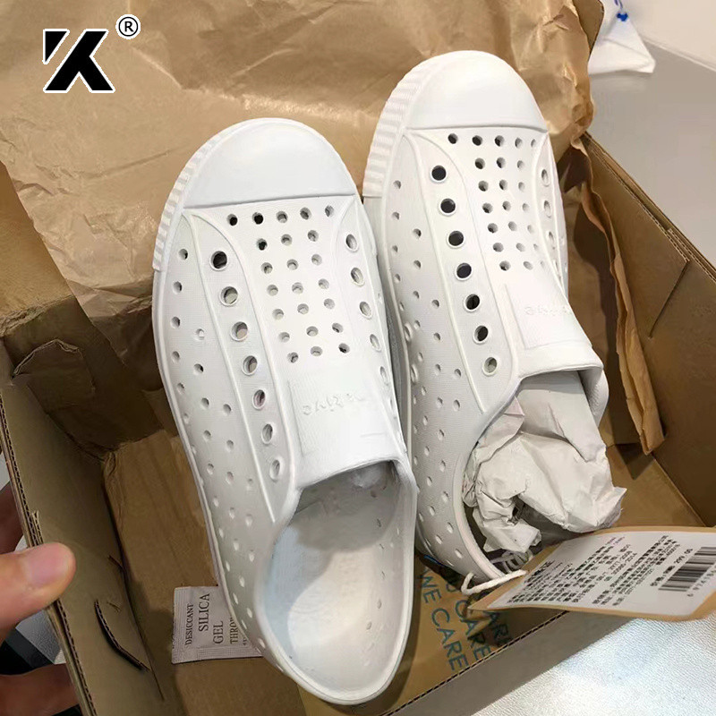 K【1-3 days delivery】 36-45&amp;native รองเท้ากีฬาลําลอง กันลื่น กันน้ํา แฟชั่นฤดูร้อน ไซซ์ รองเท้าผู้ชาย 2024