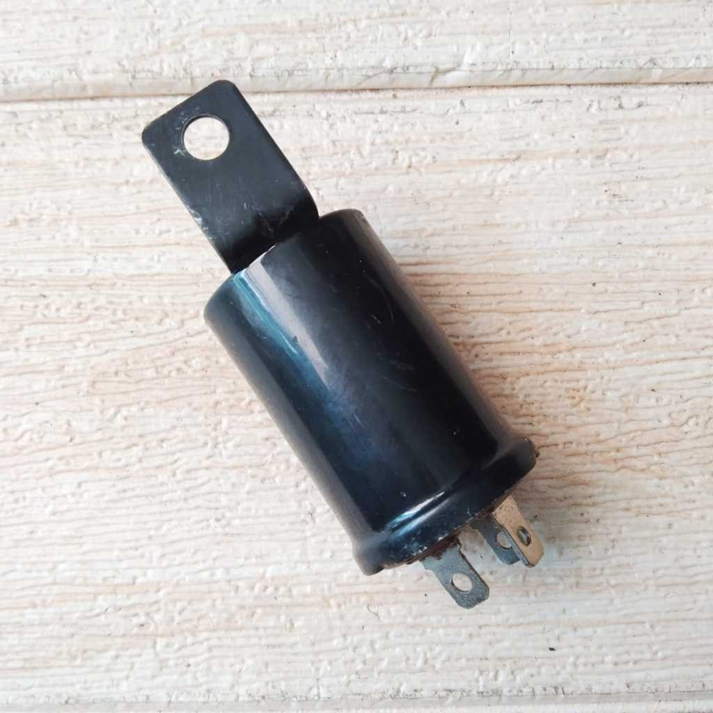 ไฟฉาย RELAY 3 LEGS 12V สีดํา NILES HF312B UNIVERSAL