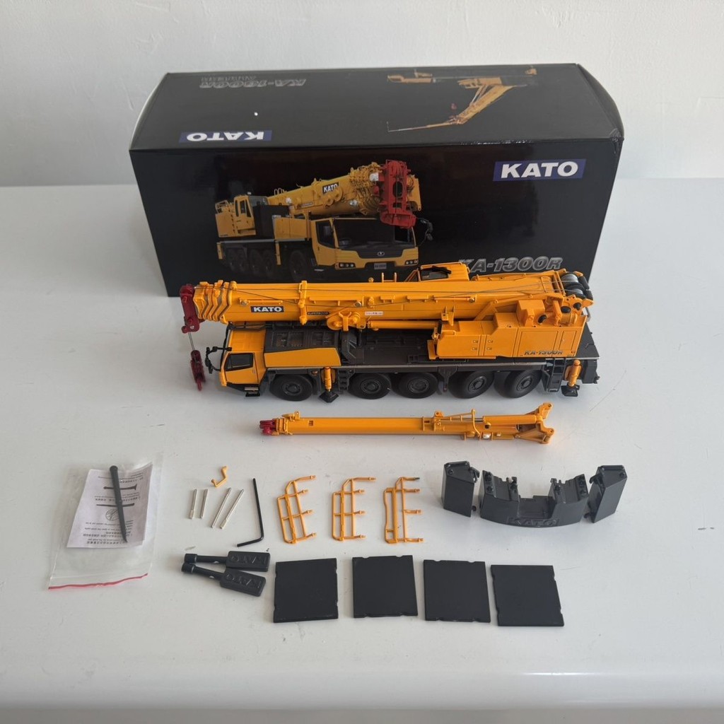 โมเดล 1: 50 KATO KA-1300R KATO Crane Crane Crane Model