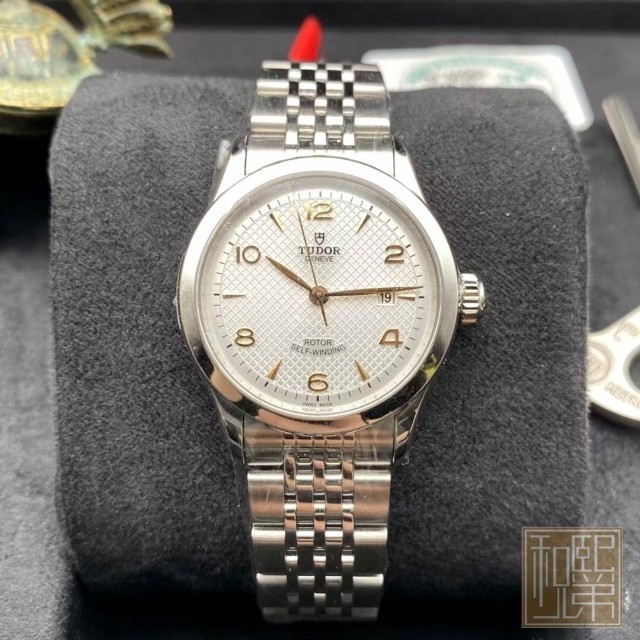 Tudor Tudor 1926 Series M91350-0011 นาฬิกาหญิงธุรกิจลําลอง