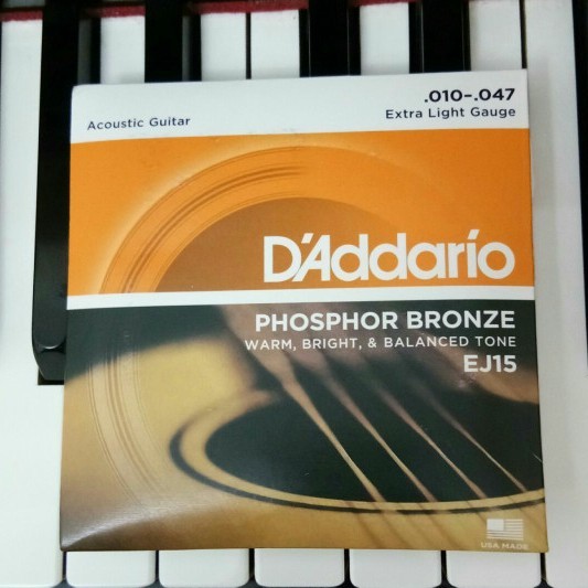 EJ15 สายกีต้าร์สีบรอนซ์ phosph