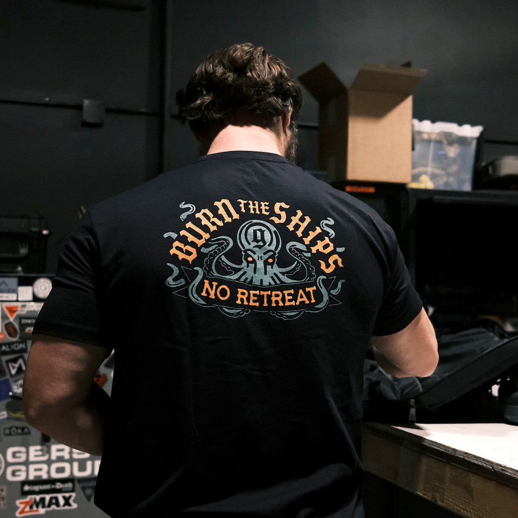 [ใหม่] พร้อมสต็อก GBRS GROUP KRAKEN บุคลิกภาพ Octopus พิมพ์ผู้ชายสไตล์ทหารเสื้อยืดผ้าฝ้าย 100% 0317
