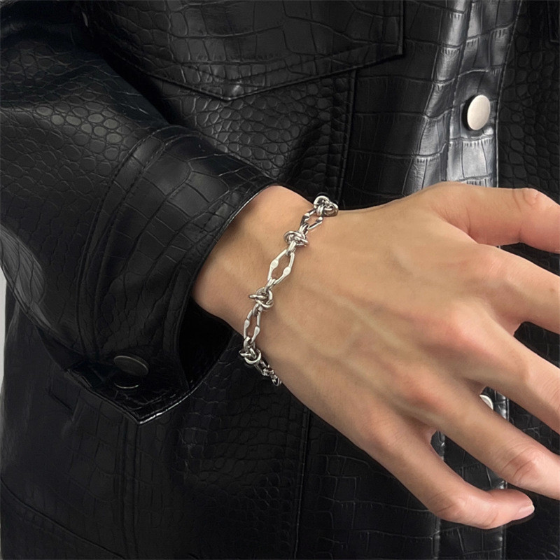 ใหม่สแตนเลสสตีลผูกปมโซ่บุคลิกภาพแนวโน้มไทเทเนียมเหล็ก Handmade Chain Niche เครื่องประดับ Thorn สร้อยข้อมือ