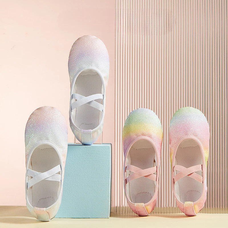 SWEAR รองเท้าเต้นรํา รองเท้าบัลเล่ต์พื้นนุ่มสีรุ้งเงา 🧸Size 21-40