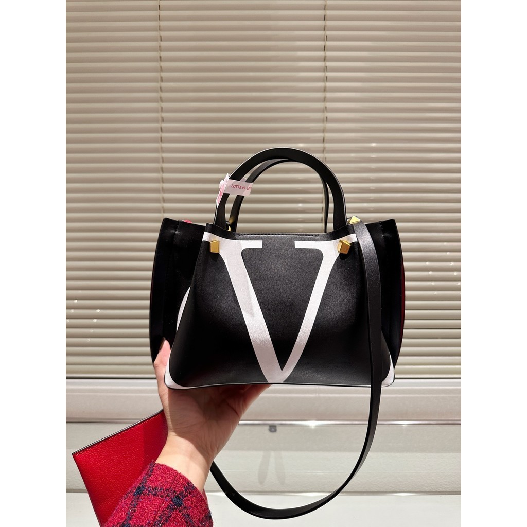 Valentino V กระเป๋าถือ กระเป๋าสะพายไหล่ ทรงโท้ท สําหรับสตรี