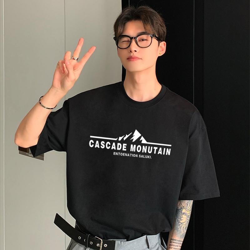 You-T เสื้อยืดผู้ชาย สไตล์เกาหลี คอกลม ใส่สบาย เนื้อผ้าเกรดพรีเมียม ลาย "CASCADE MONUTAIN"