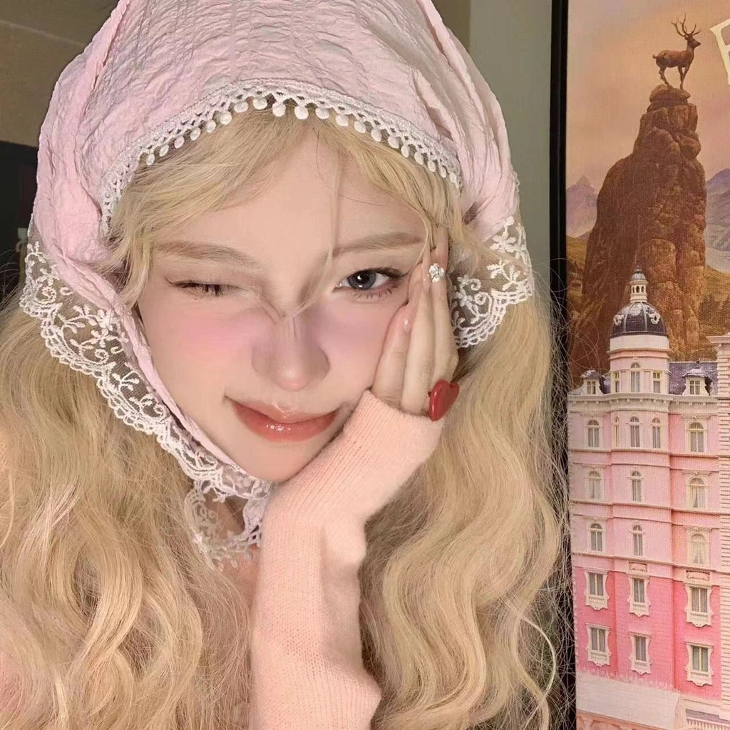 Sweetheart Girl French Pink Silk Scarf Retro Lace Triangle Scarf