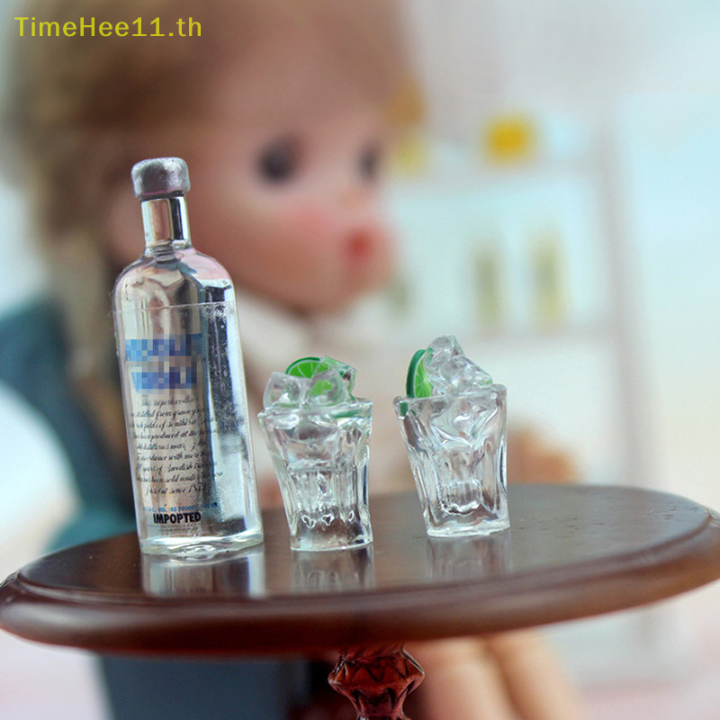 TimeHee 3 ชิ้น Dollhouse เรซิ่นขวดวอดก้าแก้วไวน์ชุดจําลองเครื่องดื่มรุ่น TH