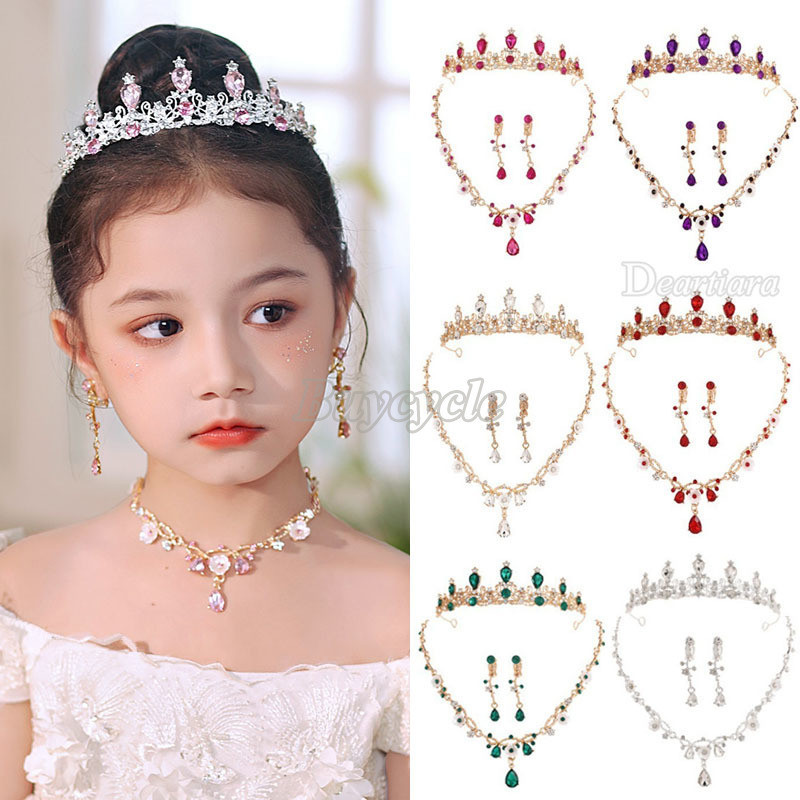 แฟชั ่ นเจ ้ าสาวมงกุฎ Retro ชุดแต ่ งงาน Headpiece หรูหราเพชร Hollow Design Crown