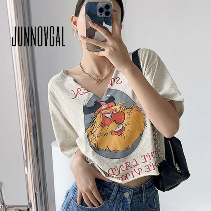 Junnovgal เสื้อท็อป พิมพ์ลายการ์ตูน เซ็กซี่ สไตล์วินเทจ แฟชั่นใหม่ สําหรับผู้หญิง 2023