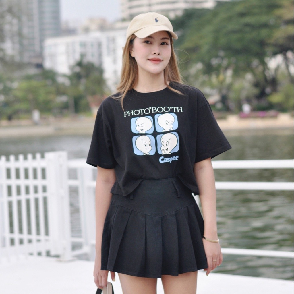 Universal Studios Women Crop Casper Photo Booth เสื้อยืด - Universal Studios Womens Crop Casper น่าร