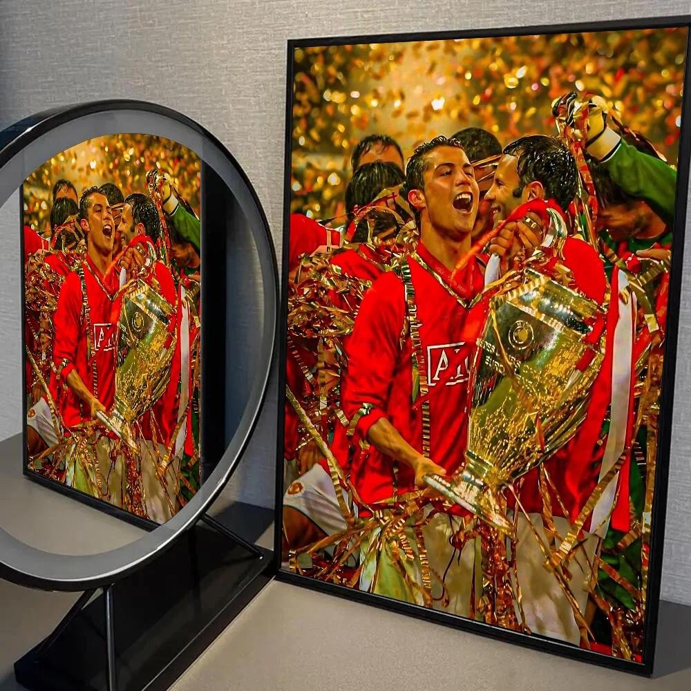 Poster ชื่อดังของ Cristiano Ronaldo บนกระดาษกันน้ำ สำหรับการประดับบ้านและร้านกาแฟ