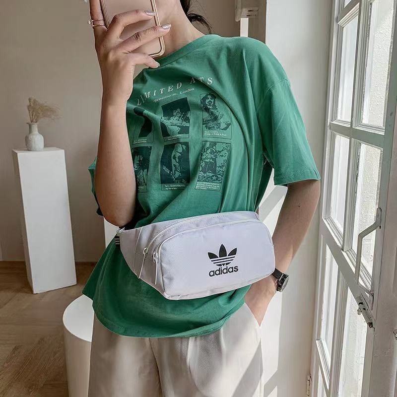 Adidasกระเป๋าวิ่งกระเป๋าสะพาย Man and Women Travel Waist Bag(สินค้าขนาดกว้าง20cmสูง12cm,ความยาวของเส้น110cm)