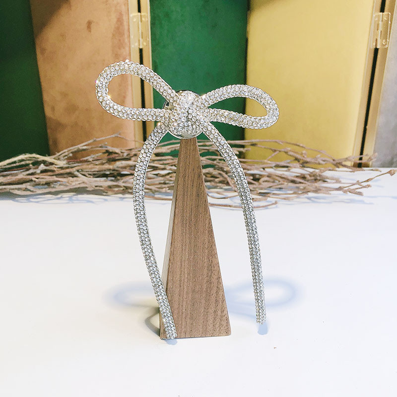 พูดเกินจริงขนาดใหญ ่ Crsytal Bowknot เข ็ มกลัด Pins สําหรับผู ้ หญิงหญิงประณีตคลาสสิกออกแบบหรูหราริบบิ ้ นป ้ าย Corsage ของขวัญ