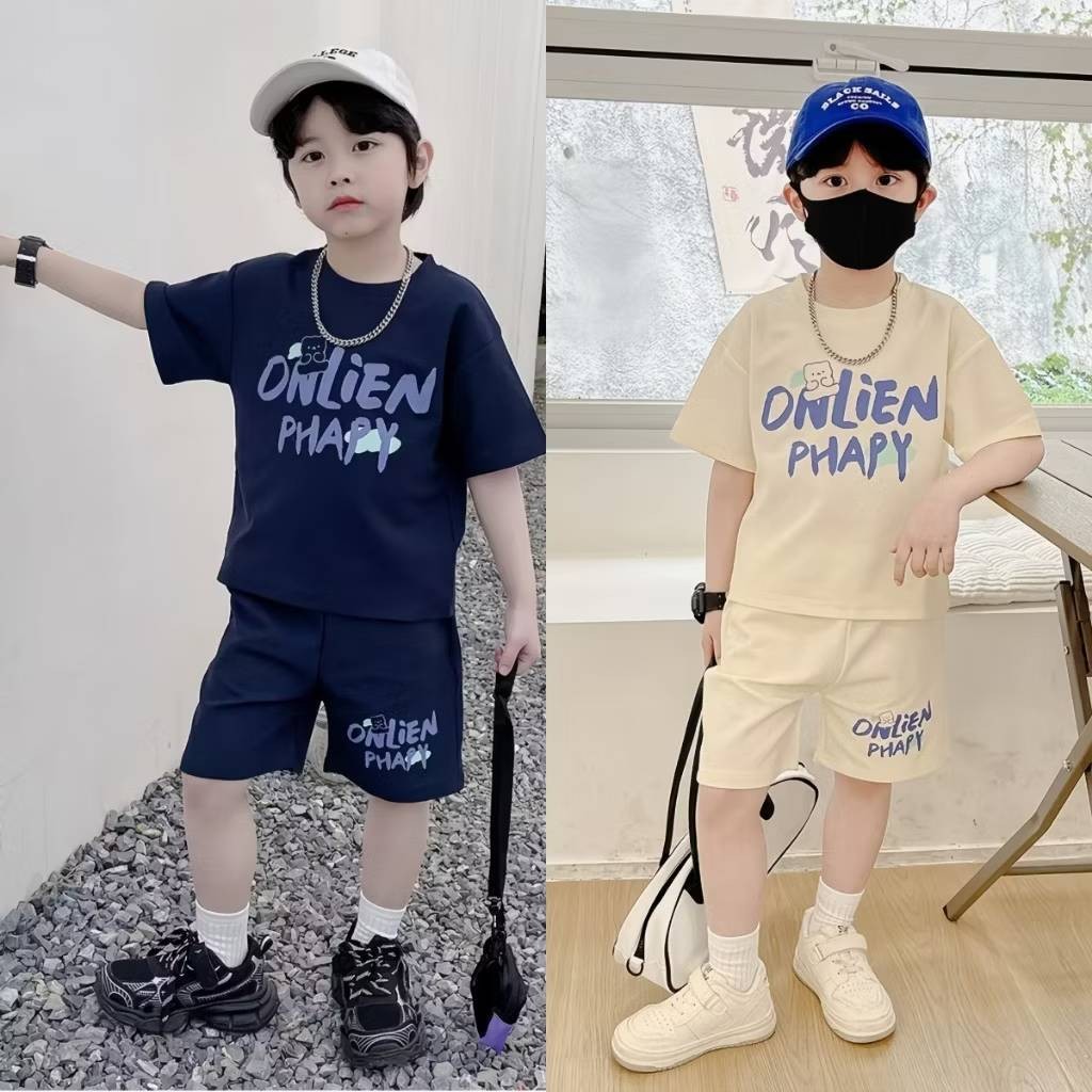 🎈🎈ชุดตัวอักษรหมี สำหรับเด็กผู้ชาย ชุดฤดูร้อนมาใหม่ เสื้อแขนสั้น+กางเกงขาสั้น  เนื้อผ้าบางใส่สบาย🎈🎈