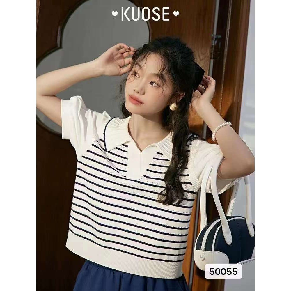 ชุดเสื้อสองชิ้นปลอม คอวี ลายทาง คอโปโล เสื้อถักแขนพัฟผู้หญิง Me Oh My 34LF 7BN5