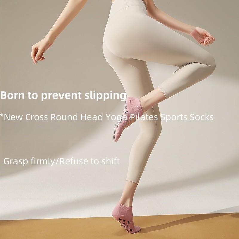 Dualswish Anti Slip ถุงเท้าโยคะระบายอากาศและดูดซับเหงื่อของผู้หญิงมืออาชีพพร้อมสายรัดสั้นสําหรับฝึกซ้อมและถุงเท้าพิลาทิสกันลื่น - รูปที่ 4