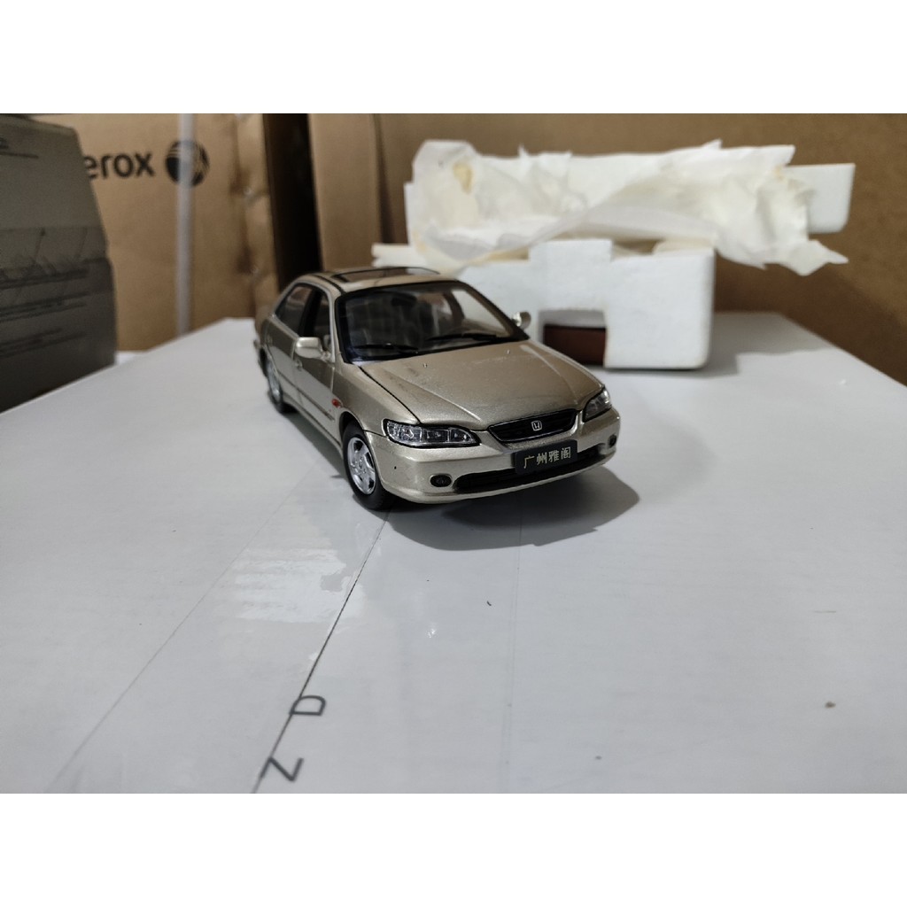 1/18 Original Factory Out of Print กว่างโจว Honda Sixth Generation Accord Car Model