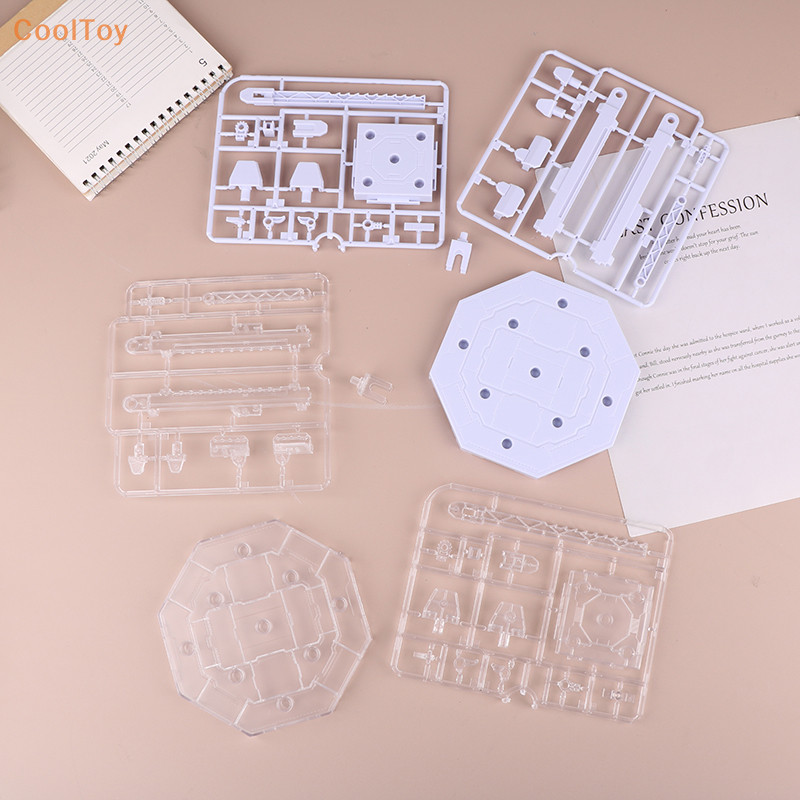 Cooltoy ปรับ Action Figure ฐานหุ ่ นยนต ์ รูปตุ ๊ กตาผู ้ ถือของเล ่ นพลาสติกรูปใสขาตั ้ งจอแสดงผลสําหรับ MG/HG/BB ร ้ อน