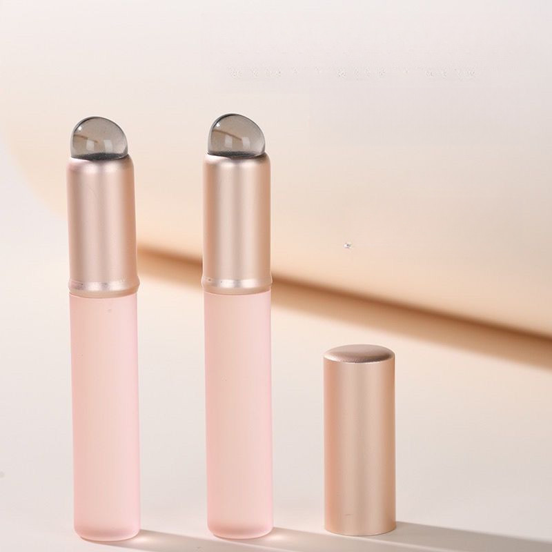 แปรงทาปากซิลิโคน แปรงกลมพร ้ อมฝาครอบแปรงคอนซีลเลอร ์ แบบพกพา Blending Stick