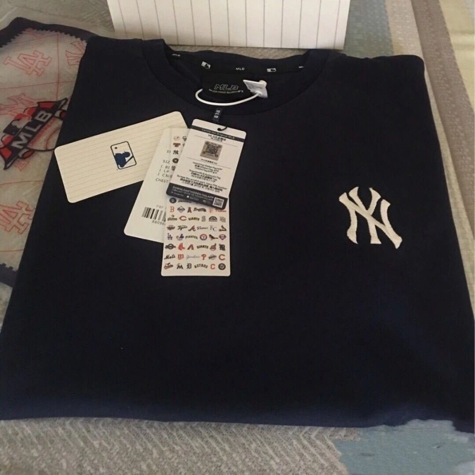 การจัดส่งที่รวดเร็วMlb เสื้อยืดแขนสั้น ปักลายโลโก้ NY เรียบง่าย คุณภาพสูง สําหรับทุกเพศ