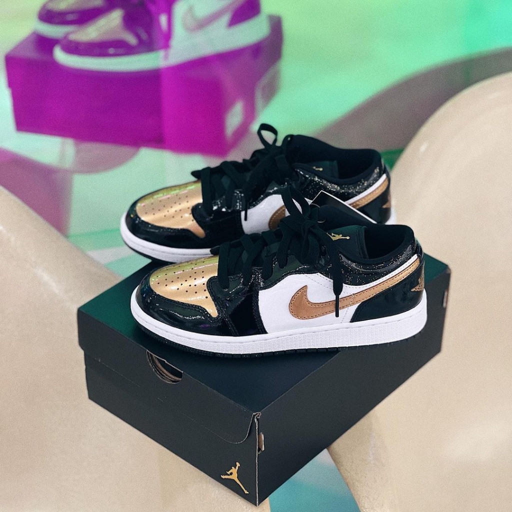 NK Air a/j 1 Low SE Black Gold Gold Toe Patent Leather a/j DR6970-071