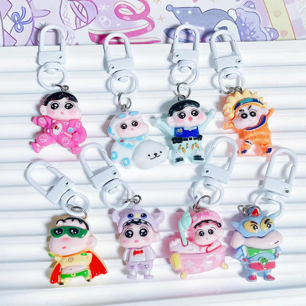 Crayon Shin-Chan เรซิ่นพวงกุญแจจี้การ์ตูนสนุกคู่แฟนจี้จี้กระเป๋าเป้สะพายหลังอุปกรณ์เสริมของขวัญ