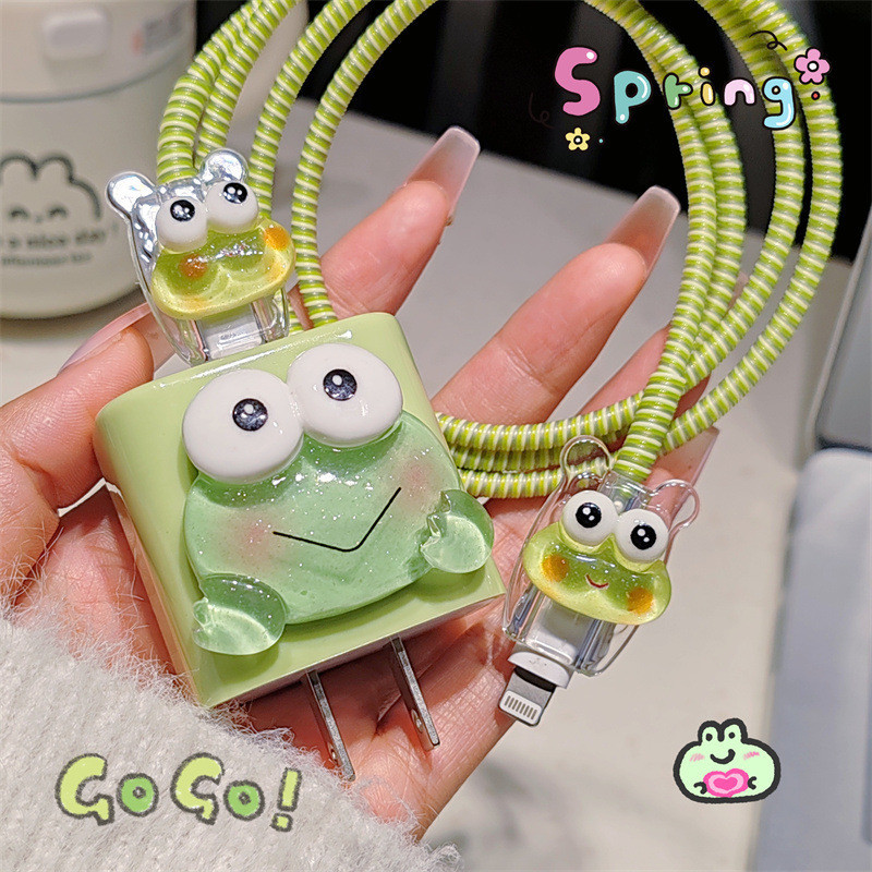 น่ารักการ์ตูนกบ 18w/20w Charger Protector ชุดสีเขียว Charger Case Cable Protector สําหรับ iPhone11 12 13 14pro max