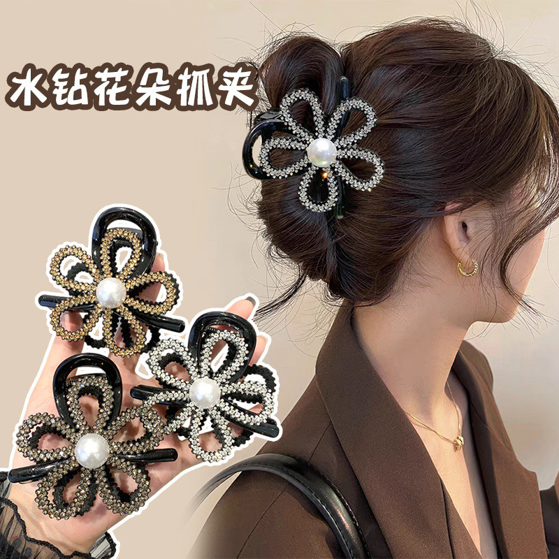 คลิปดอกไม้ พลอยเทียม ตาข่ายฝรั่งเศสผู้หญิงระดับไฮเอนด์อารมณ์ฉลามคลิป