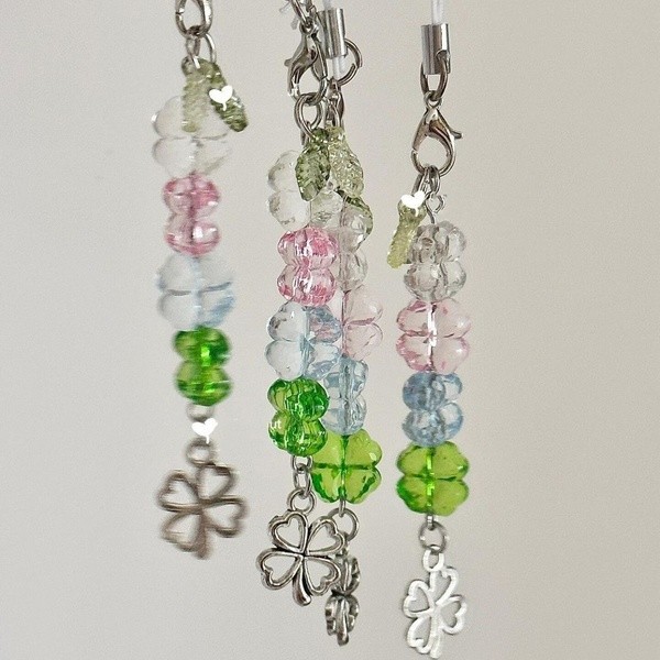 Stevemini Four-Leaf CloverBeaded Phone Chain CCD อัลบั้มตกแต่งจี้