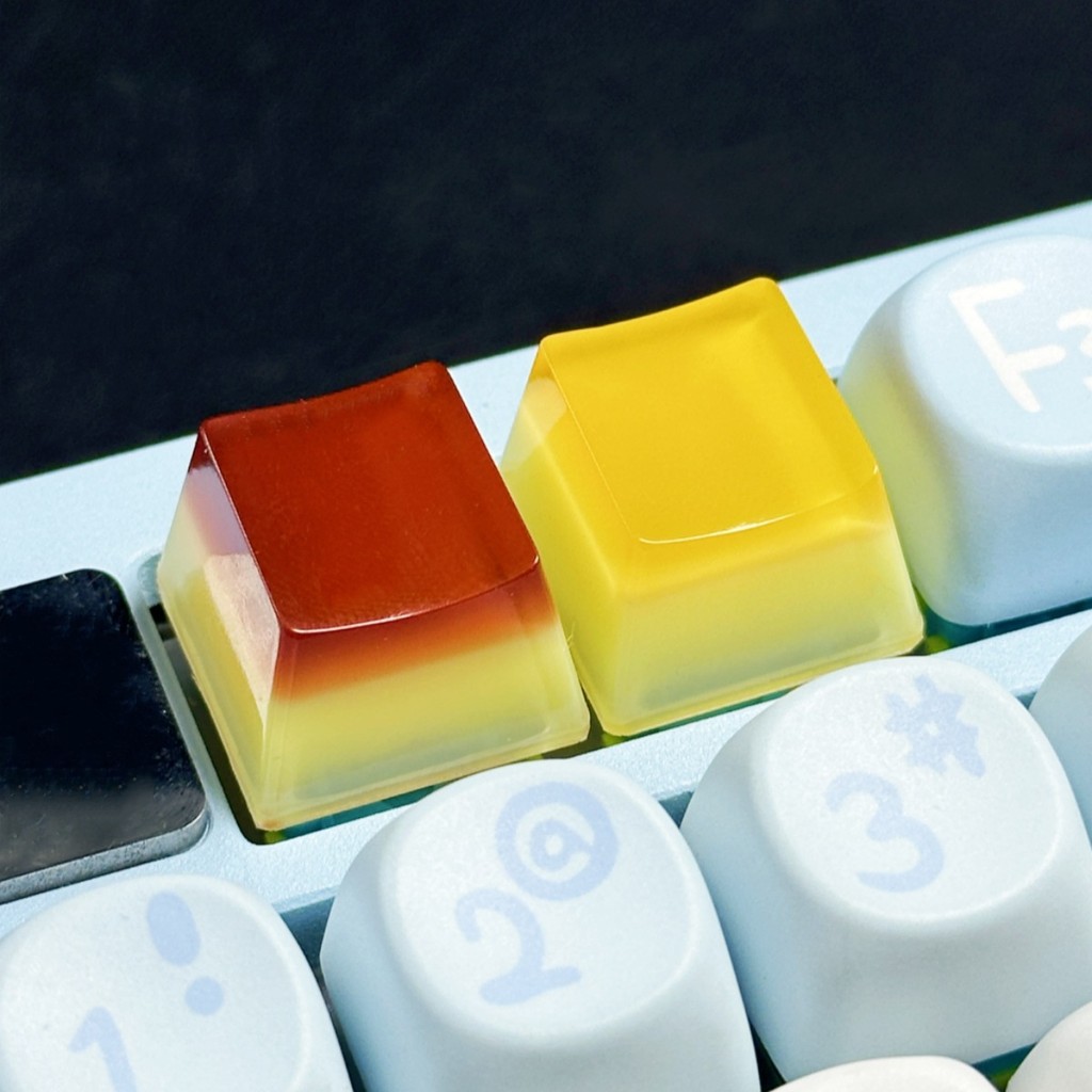 Single Translucent Jelly Pudding Keycap ส่วนบุคคล Cross Axis Mechanical Keyboard Keycap OEM Profile 