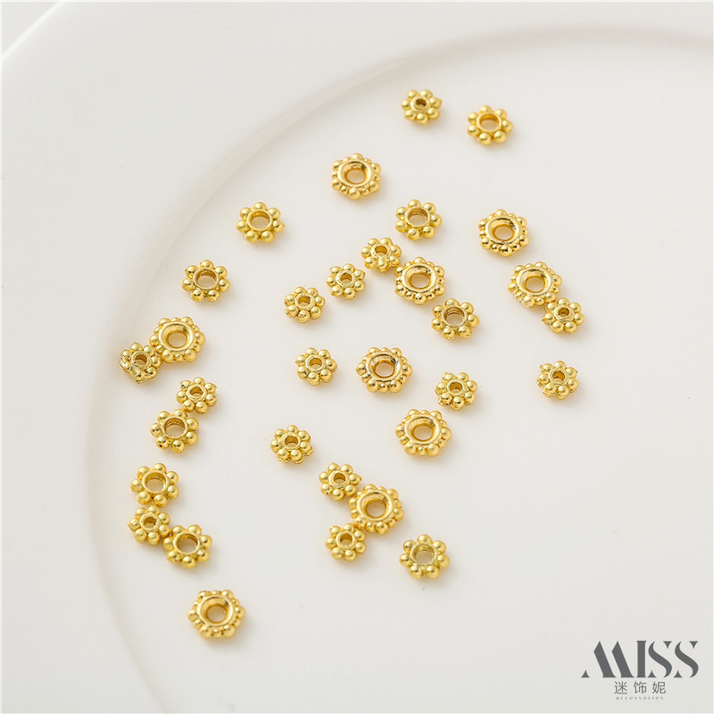 Spacer เกล็ดหิมะ 18K Gold-Packed สี Retention Matte Gold ดอกไม้ชิ้นเกล็ดหิมะขนาดใหญ่ลูกไม้ Spacer Spacer ลูกปัด diy สร้อยข้อมือสร้อยคอเครื่องประดับอุปกรณ์เสริม