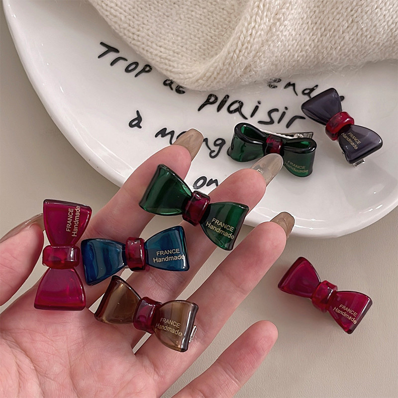 [Magpie ] ความรู ้ สึกเคลือบย ้ อนยุค ~ FRANCE ป ้ ายทองขนาดเล ็ กเกาหลีสีตัดกันโบว ์ แปดตัวอักษรหน ้ าม ้ ากิ ๊ บติดผมคลิปด ้ านข ้ างสาว