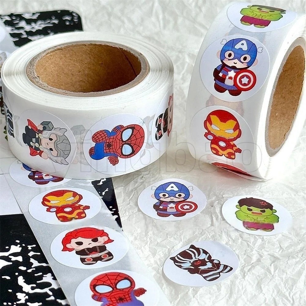 500 ชิ้น/ม้วนน่ารัก Super Hero การ์ตูนสติกเกอร์ปิดผนึก DIY PVC แล็ปท็อป Decals ตกแต่ง Stiker รางวัลของขวัญของเล่น