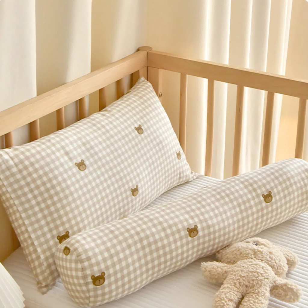 หมอนให้นมเด็กที่ผ่านการรับรอง A-Class | กันชนเปลผ้าฝ้ายและแผ่นรองนอนด้านข้าง | Hypoallergenic ซักเครื่องได้ (60x12ซม.) - รูปที่ 2