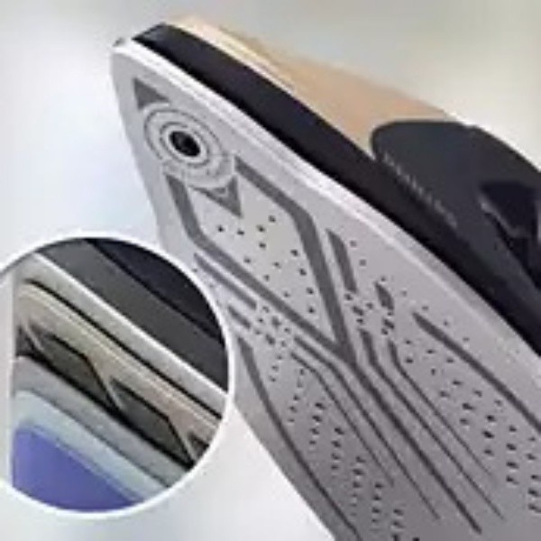 Philips PerfectCare Series 9000 เตารีดระบบแรงดันไอน้ำอัจฉริยะ PSG9050/20 [94Tn5r]